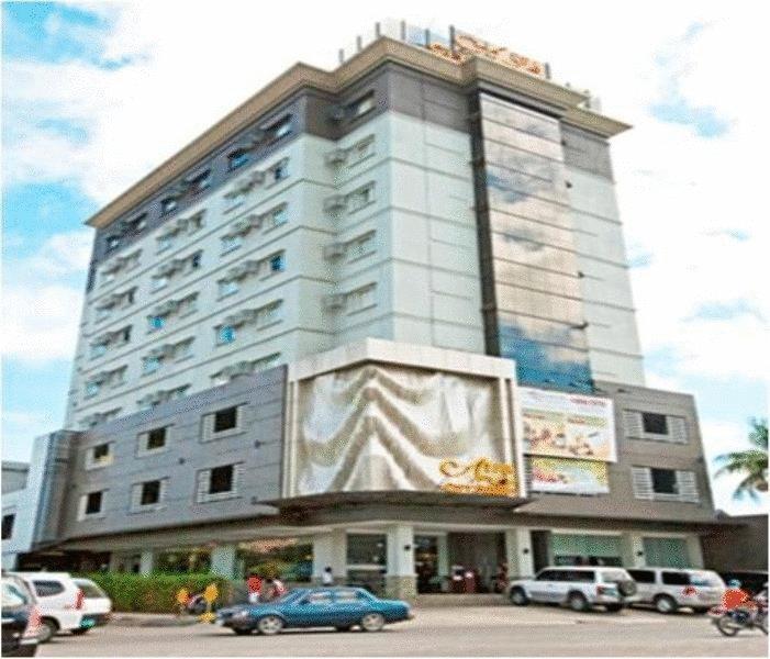 Alpa City Suites Hotel Cebu Stadt Exterior foto